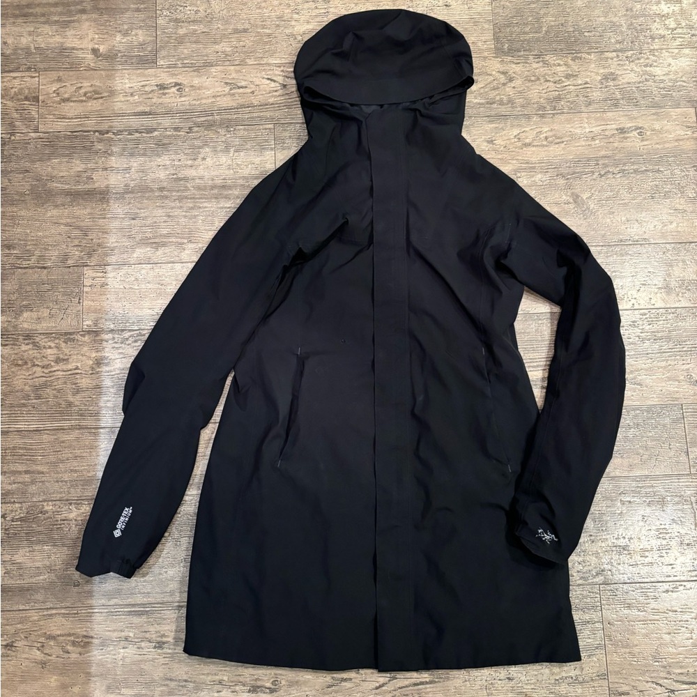 Arc'teryx Black Hooded Jacket